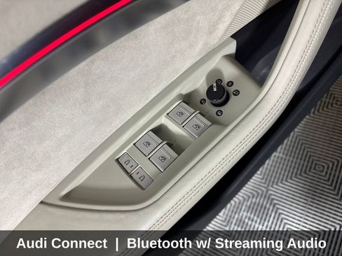 Used 2019 Audi e-tron Prestige w/ Prestige Package image 14