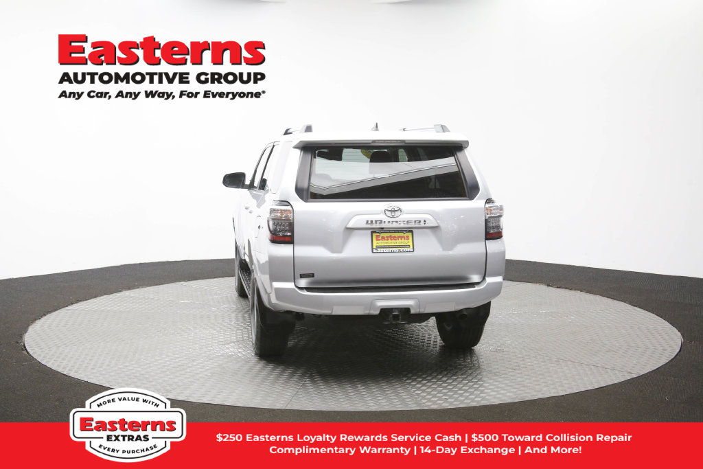 Used 2024 Toyota 4Runner SR5 AWD/4WD image 62