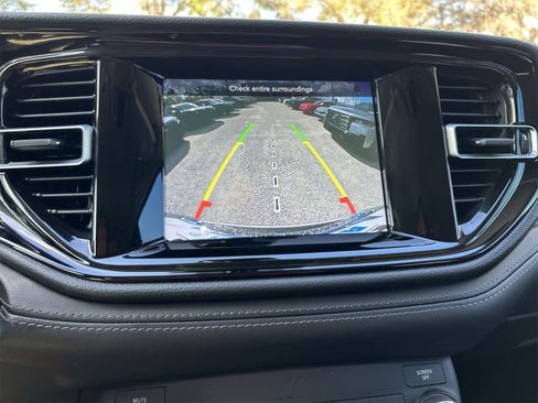 Used 2022 Dodge Durango SXT image 21