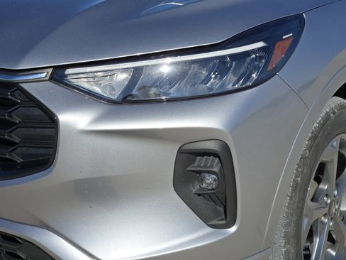 Used 2023 Ford Escape ST-Line Select w/ Tech Pack #1 image 9