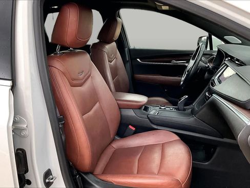 Used 2023 Cadillac XT5 Premium Luxury FWD image 9