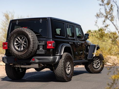 Used 2024 Jeep Wrangler Unlimited Rubicon 392 AWD/4WD image 16