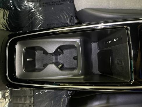 Certified 2023 Volkswagen ID.4 Pro RWD image 23