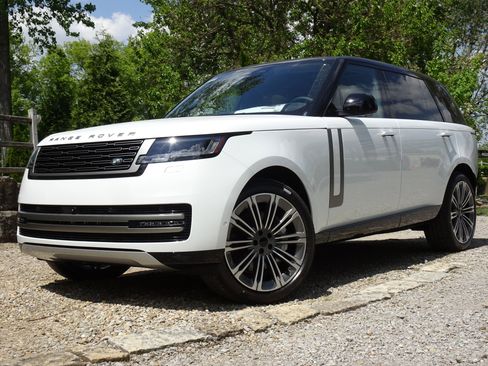 New 2026 Land Rover Range Rover Long Wheelbase SE AWD/4WD image 1