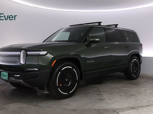 Used 2025 Rivian R1S Adventure AWD/4WD image 2