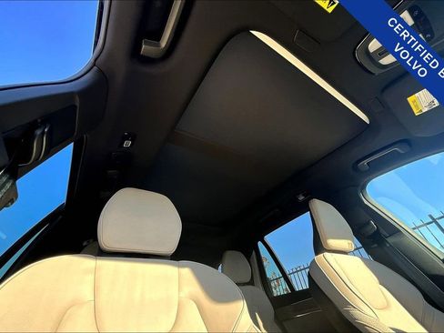 Certified 2025 Volvo XC90 B6 Plus image 22