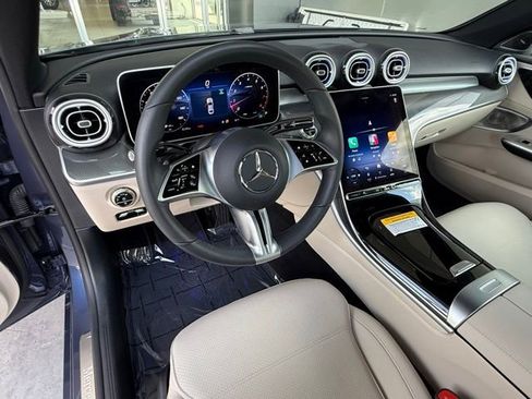 Used 2025 Mercedes-Benz C 300 Sedan image 11