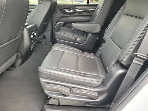 Used 2023 GMC Yukon Denali AWD/4WD image 11