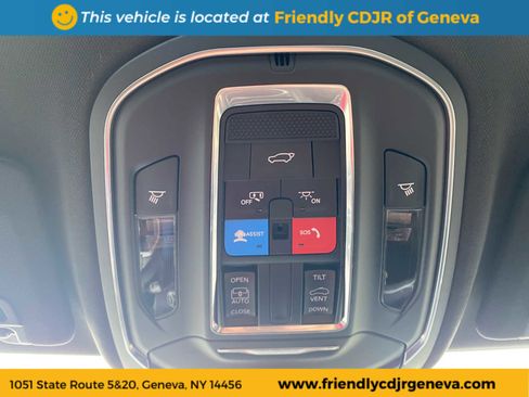 New 2025 Jeep Grand Cherokee Laredo X w/ Luxury Tech Group I image 18