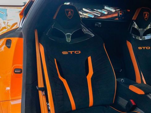 Used 2022 Lamborghini Huracan STO image 75