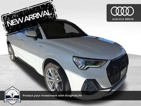 Used 2023 Audi Q3 2.0T Premium w/ Black Optic Sport Package AWD/4WD image 1