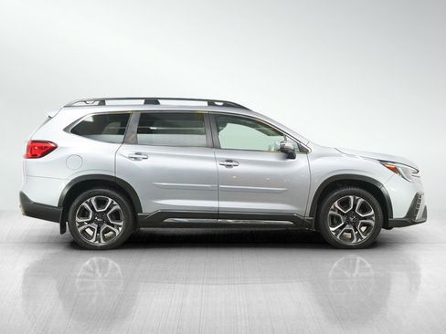 Used 2023 Subaru Ascent Limited w/ Technology Package AWD/4WD image 6