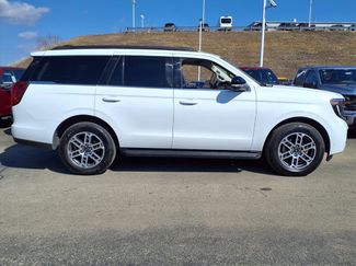 Used 2025 Ford Expedition Active video 2