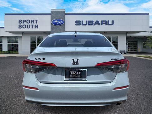 Used 2022 Honda Civic Sport image 4