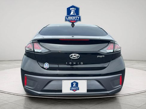 Used 2022 Hyundai Ioniq SEL FWD image 9