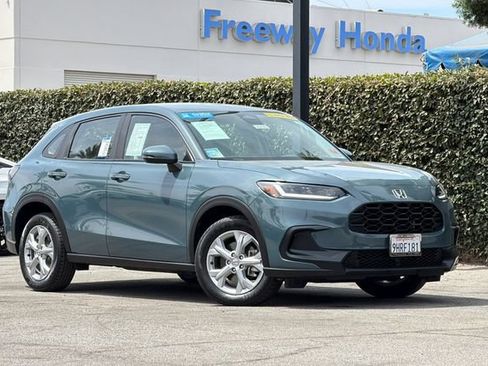 Certified 2024 Honda HR-V LX image 2