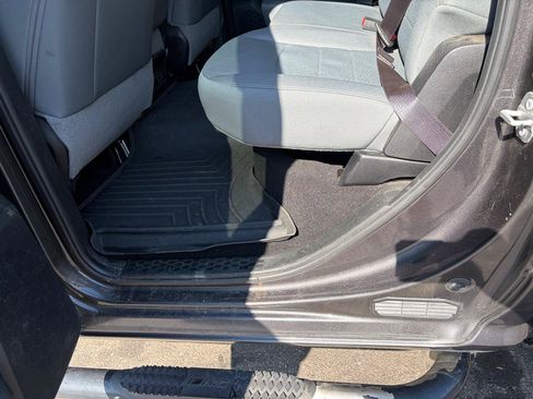 Used 2018 RAM 2500 Tradesman w/ Chrome Appearance Group AWD/4WD image 33