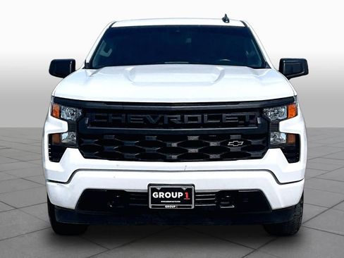 Used 2024 Chevrolet Silverado 1500 Custom w/ Turbomax Blackout Package RWD image 4