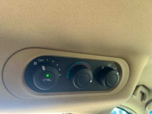 Used 2005 Honda Odyssey EX-L image 34