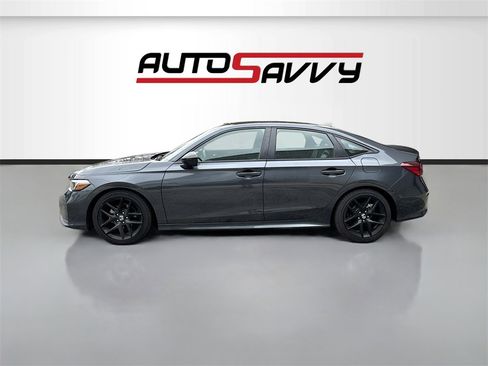 Used 2025 Honda Civic Sport image 4