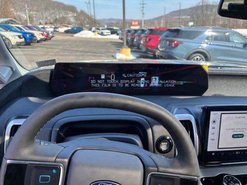 New 2026 Ford Expedition Active image 12