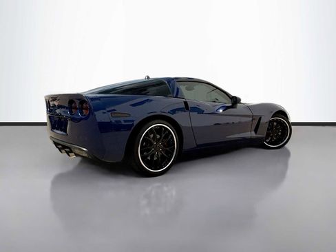 Used 2005 Chevrolet Corvette Coupe w/ Preferred Equipment Group RWD image 3