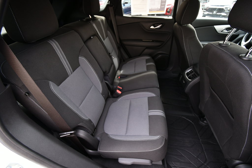 Used 2023 Chevrolet Blazer LT w/ Convenience Package AWD/4WD image 19