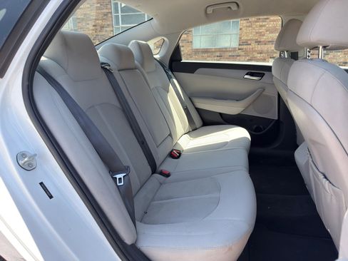Used 2019 Hyundai Sonata SE w/ Cargo Package FWD image 20
