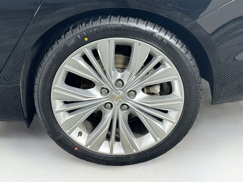 Used 2020 Chevrolet Impala Premier w/ Premier Confidence Package image 9