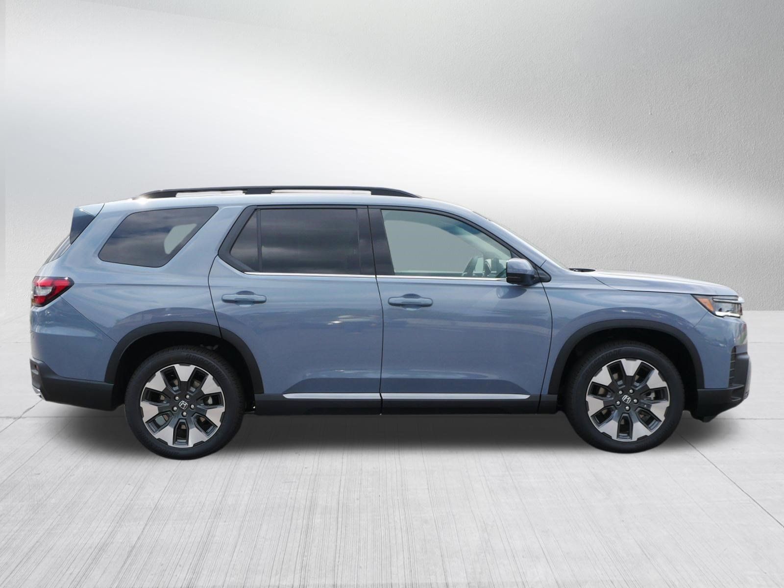 New 2026 Honda Pilot Touring image 8