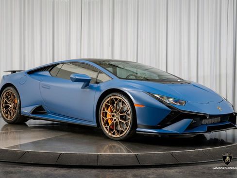 Used 2023 Lamborghini Huracan Tecnica image 27