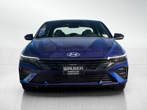 New 2026 Hyundai Elantra SEL Sport image 2