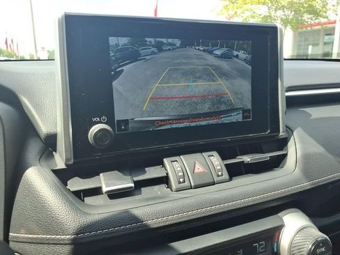 Used 2025 Toyota RAV4 XLE Premium image 20