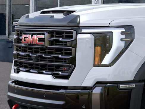 New 2026 GMC Sierra 2500 AT4X w/ LPO, Black Badging Package AWD/4WD image 13