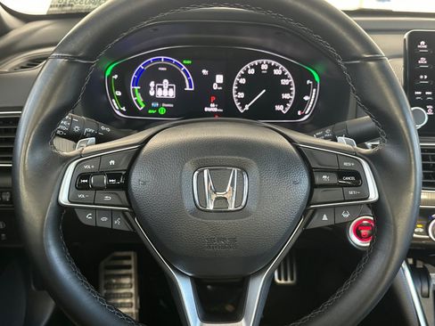 Used 2022 Honda Accord Sport image 11