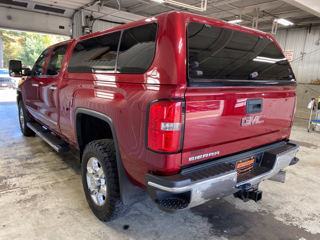 Used 2019 GMC Sierra 2500 SLT w/ Duramax Plus Package AWD/4WD image 11