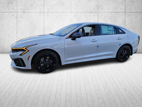 New 2026 Kia K5 GT-Line image 3