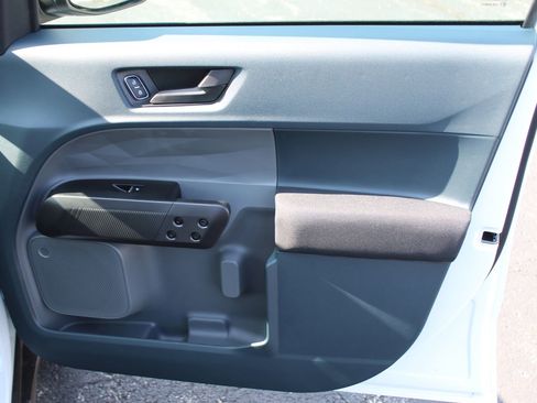 New 2025 Ford Maverick XL FWD image 11