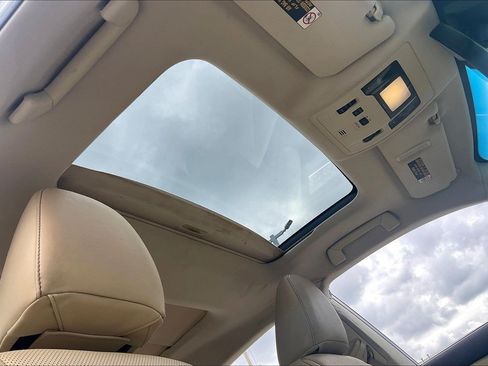 Used 2018 Lexus ES 350 w/ Luxury Package w/Wood Trim FWD image 27