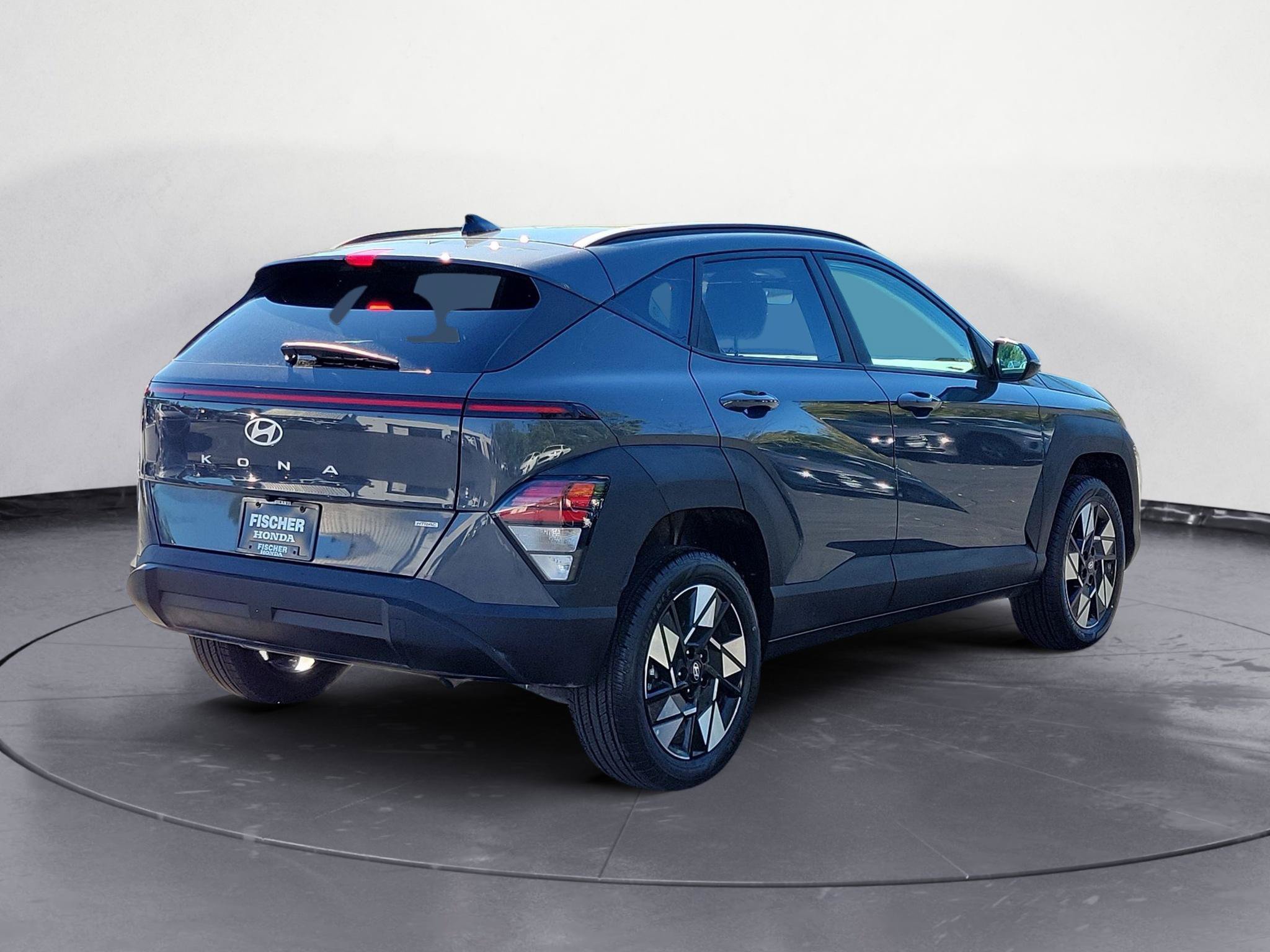 Used 2025 Hyundai Kona SEL AWD/4WD image 3