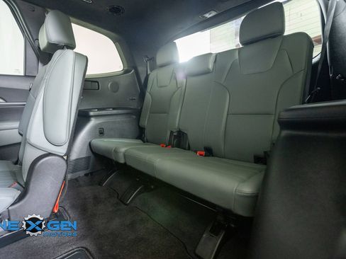 Used 2024 Kia Telluride SX Prestige X-Pro AWD/4WD image 31