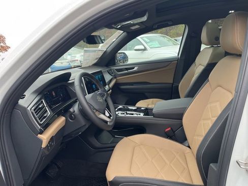 New 2026 Volkswagen Atlas Cross Sport SE image 7