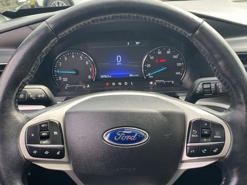 Certified 2022 Ford Explorer XLT w/ Equipment Group 202A image 10