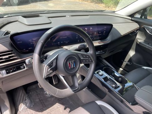 Used 2025 Buick Envision Sport Touring AWD/4WD image 22
