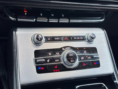 Used 2023 Lincoln Aviator AWD w/ Elements Package image 25