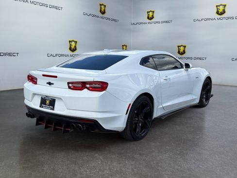 Used 2022 Chevrolet Camaro LT w/ Technology Package RWD image 5