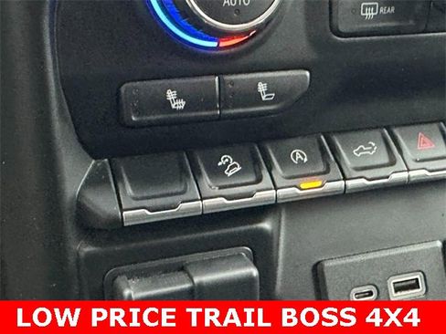 Certified 2021 Chevrolet Silverado 1500 LT Trail Boss w/ Convenience Package II image 21