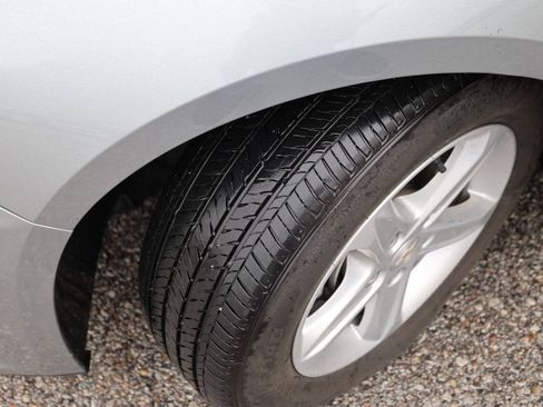 Used 2025 Chevrolet Malibu LS FWD image 25