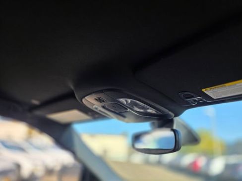 Used 2023 Jeep Compass Trailhawk image 12