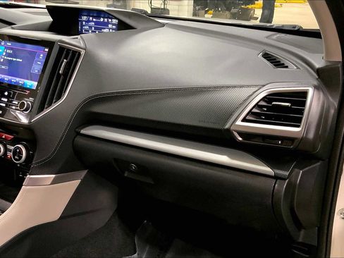 Used 2020 Subaru Forester Limited image 19